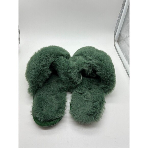 LC Lauren Conrad Green Fuzzy Slippers Women's M (7 - 8) - Picture 3 of 5